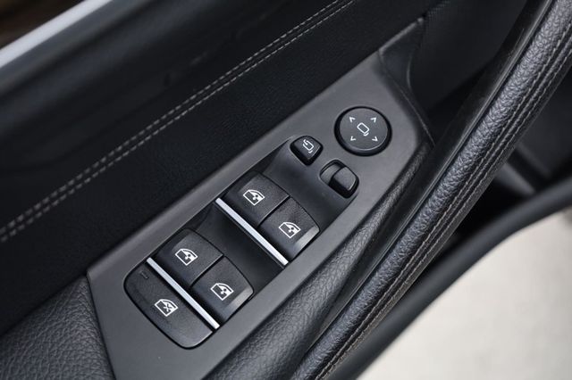 2019 BMW 5 Series 540i - 23031380 - 39