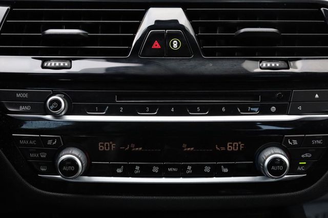 2019 BMW 5 Series 540i - 23031380 - 46