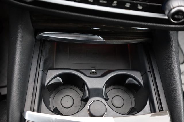 2019 BMW 5 Series 540i - 23031380 - 51