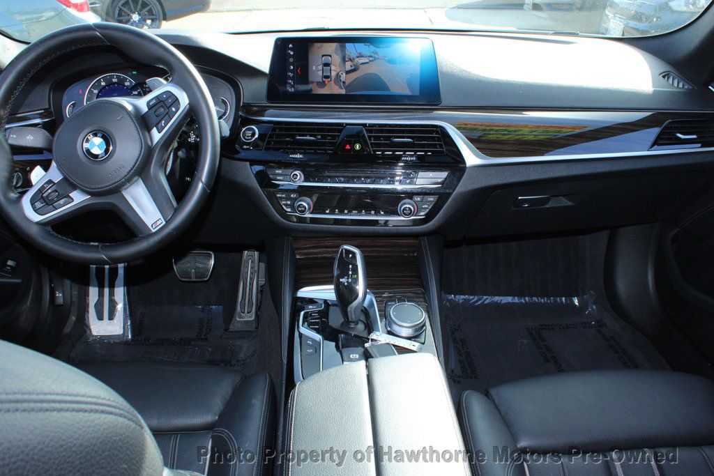 2019 BMW 5 Series 540i - 22958259 - 12