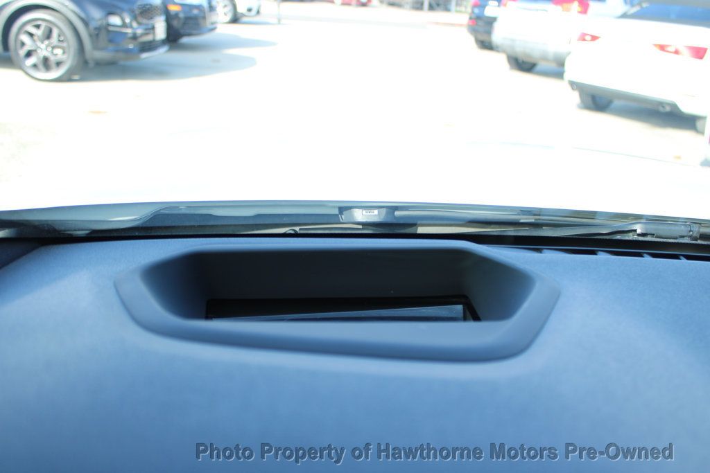 2019 BMW 5 Series 540i - 22958259 - 18