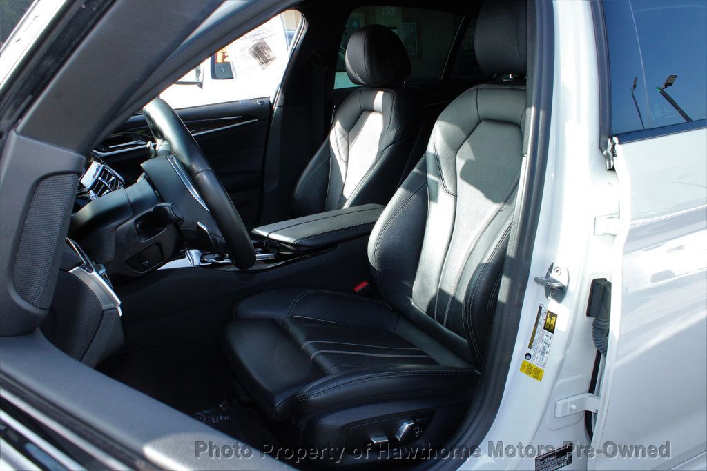 2019 BMW 5 Series 540i - 22958259 - 8
