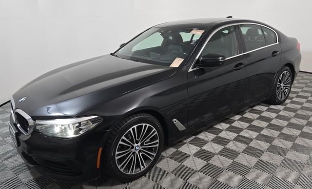 2019 BMW 5 Series 540i xDrive - 22600052 - 0