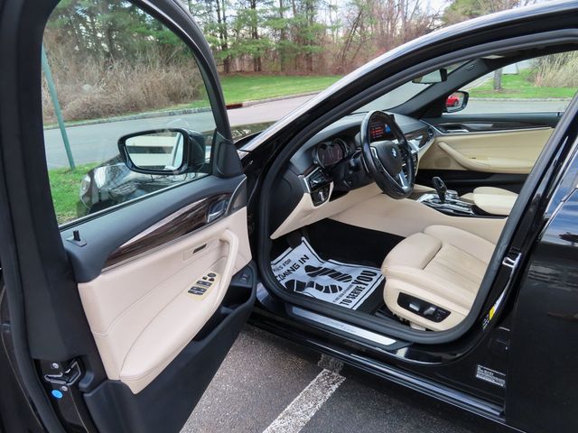 2019 BMW 5 Series 540i xDrive - 23006225 - 20
