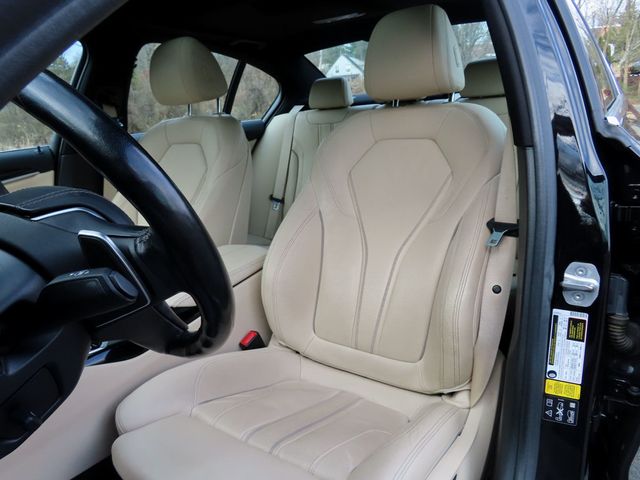 2019 BMW 5 Series 540i xDrive - 23006225 - 22