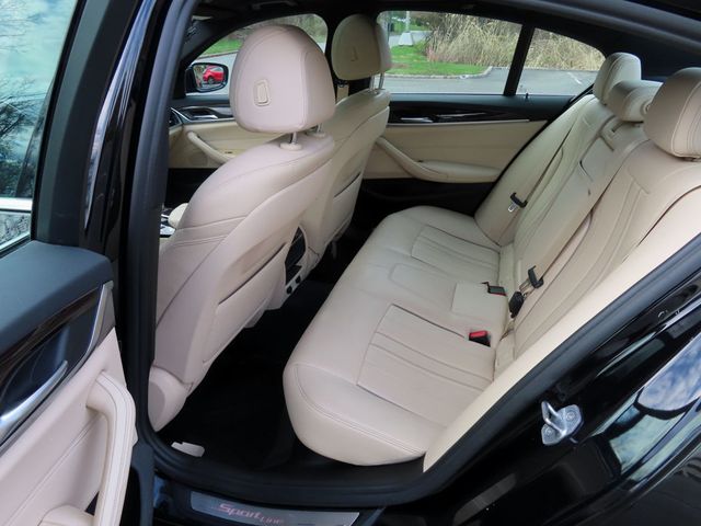 2019 BMW 5 Series 540i xDrive - 23006225 - 30