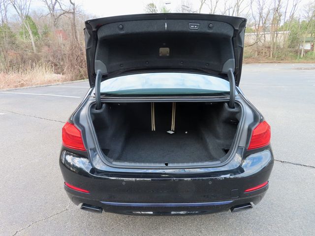 2019 BMW 5 Series 540i xDrive - 23006225 - 45
