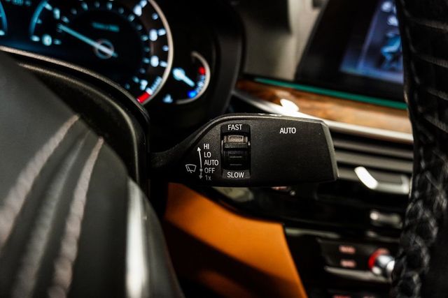 2019 BMW 5 Series 540i xDrive - 23013703 - 18