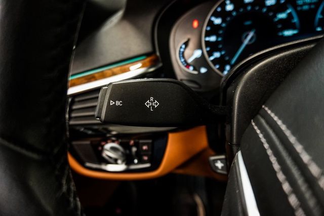 2019 BMW 5 Series 540i xDrive - 23013703 - 19