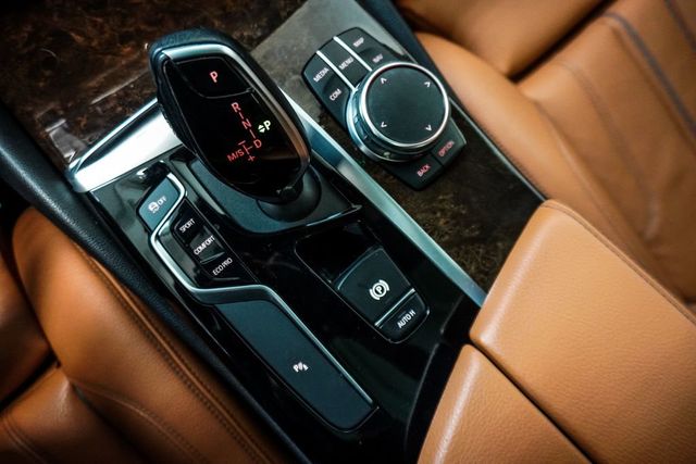 2019 BMW 5 Series 540i xDrive - 23013703 - 25