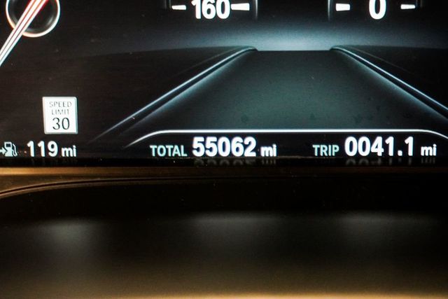 2019 BMW 5 Series 540i xDrive - 23013703 - 30