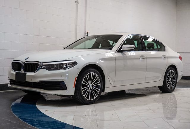 2019 BMW 5 Series 540i xDrive - 23013703 - 3