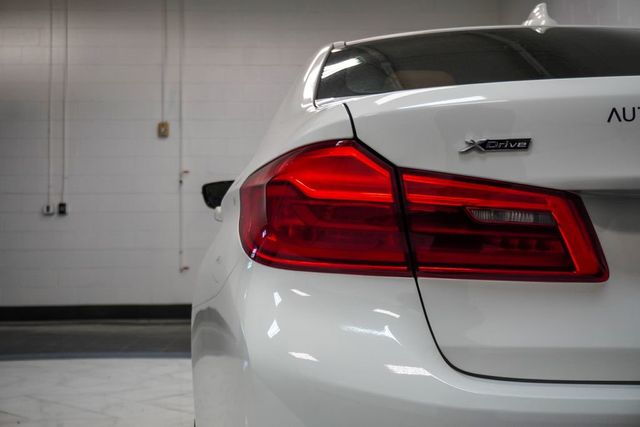 2019 BMW 5 Series 540i xDrive - 23013703 - 39