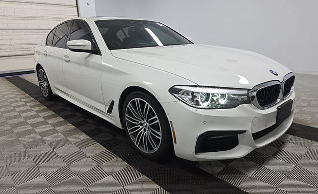 2019 BMW 5 Series 540i xDrive - 23033007 - 3