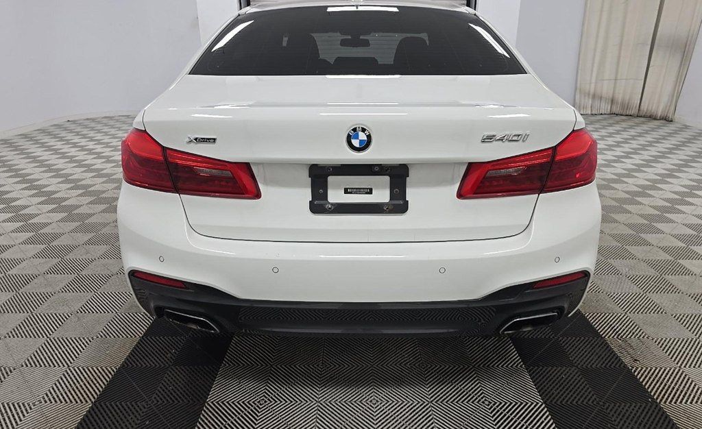2019 BMW 5 Series 540i xDrive - 23033007 - 5