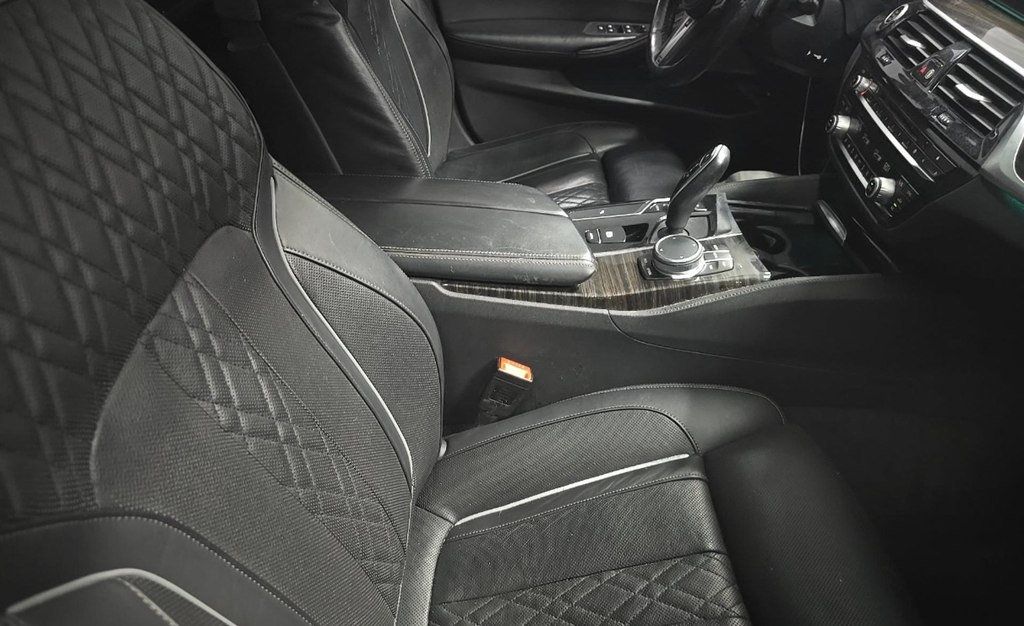 2019 BMW 5 Series 540i xDrive - 23033007 - 8