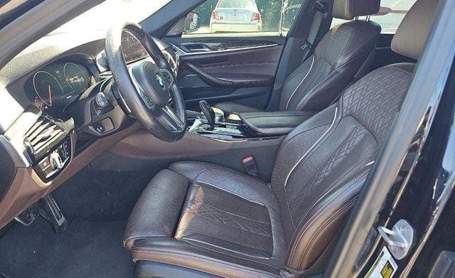2019 BMW 5 Series 540i xDrive - 23038646 - 1