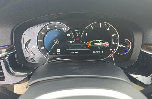 2019 BMW 5 Series 540i xDrive - 23079462 - 10