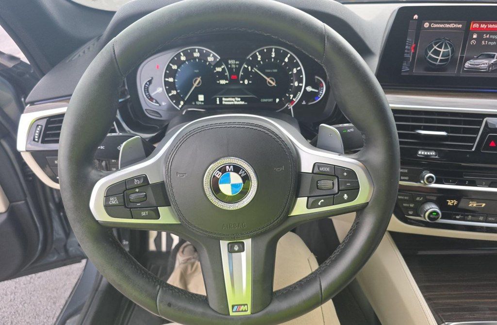 2019 BMW 5 Series 540i xDrive - 23079462 - 8