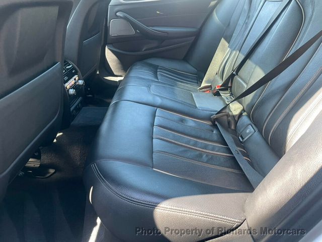 2019 BMW 5 Series 540i xDrive - 23021518 - 17