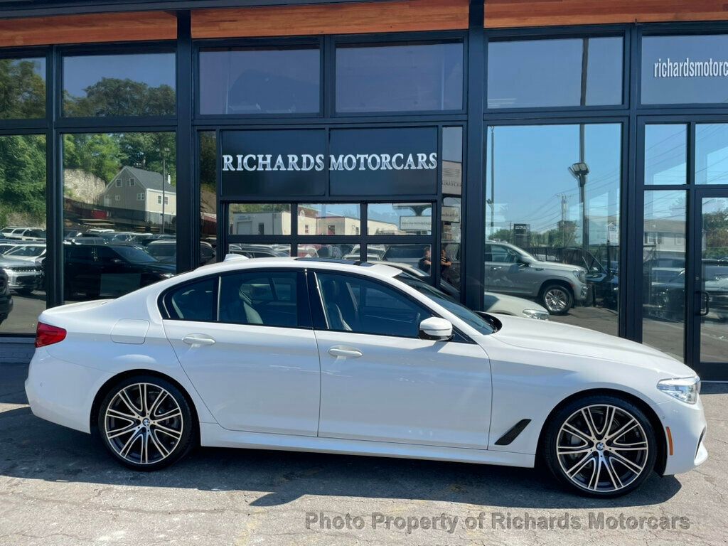 2019 BMW 5 Series 540i xDrive - 23021518 - 1