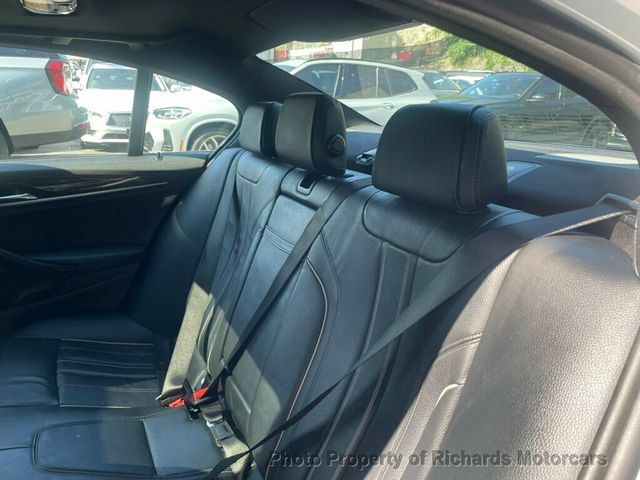 2019 BMW 5 Series 540i xDrive - 23021518 - 19