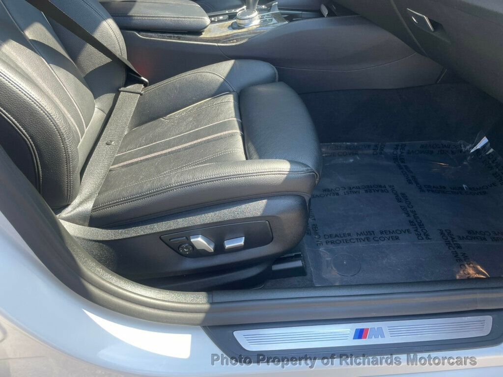 2019 BMW 5 Series 540i xDrive - 23021518 - 22