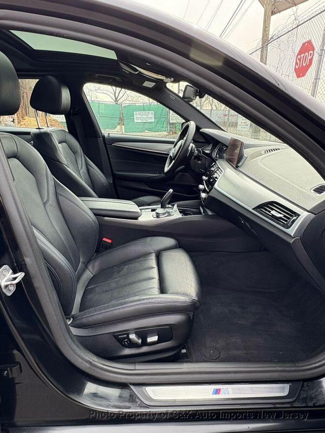2019 BMW 5 Series 540i xDrive - 22995887 - 27