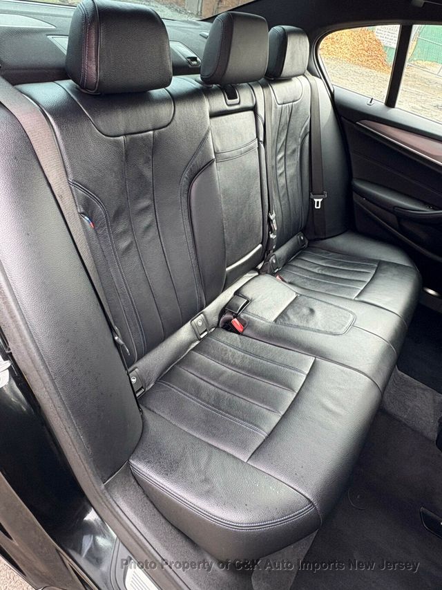 2019 BMW 5 Series 540i xDrive - 22995887 - 32