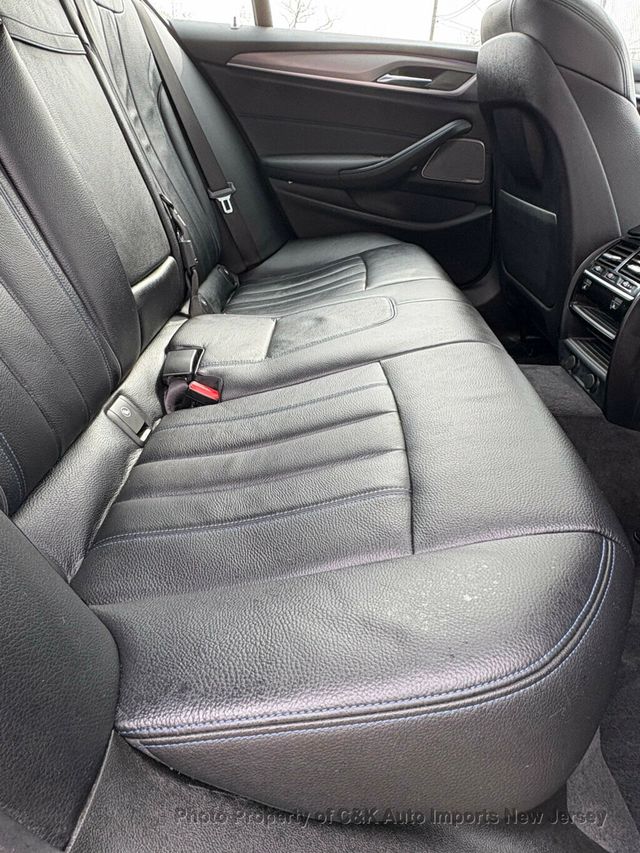 2019 BMW 5 Series 540i xDrive - 22995887 - 33