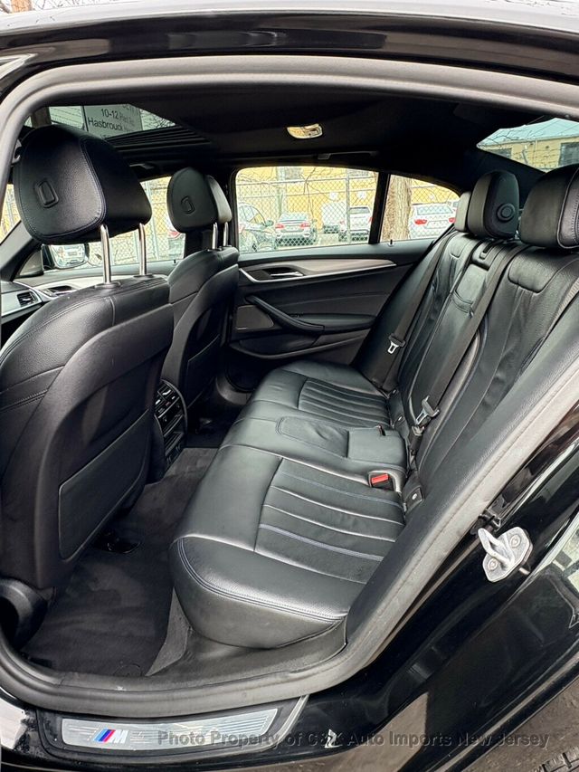 2019 BMW 5 Series 540i xDrive - 22995887 - 36