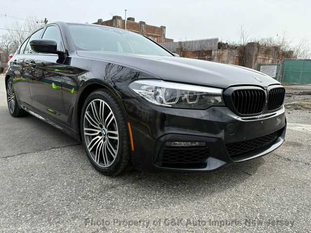 2019 BMW 5 Series 540i xDrive - 22995887 - 4