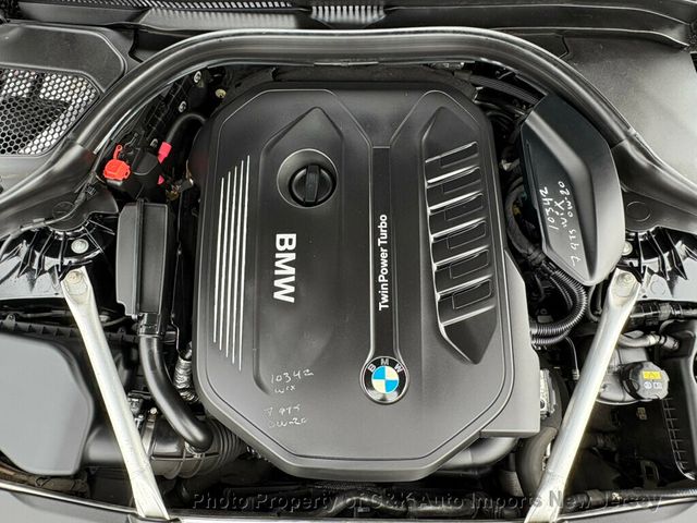 2019 BMW 5 Series 540i xDrive - 22995887 - 60