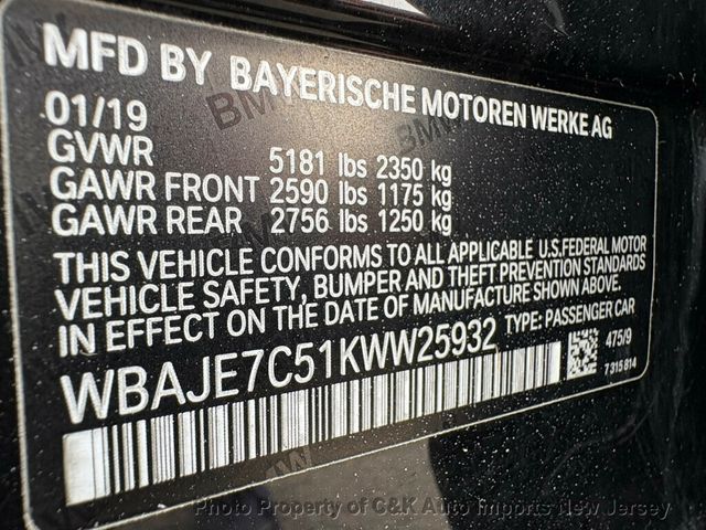 2019 BMW 5 Series 540i xDrive - 22995887 - 61