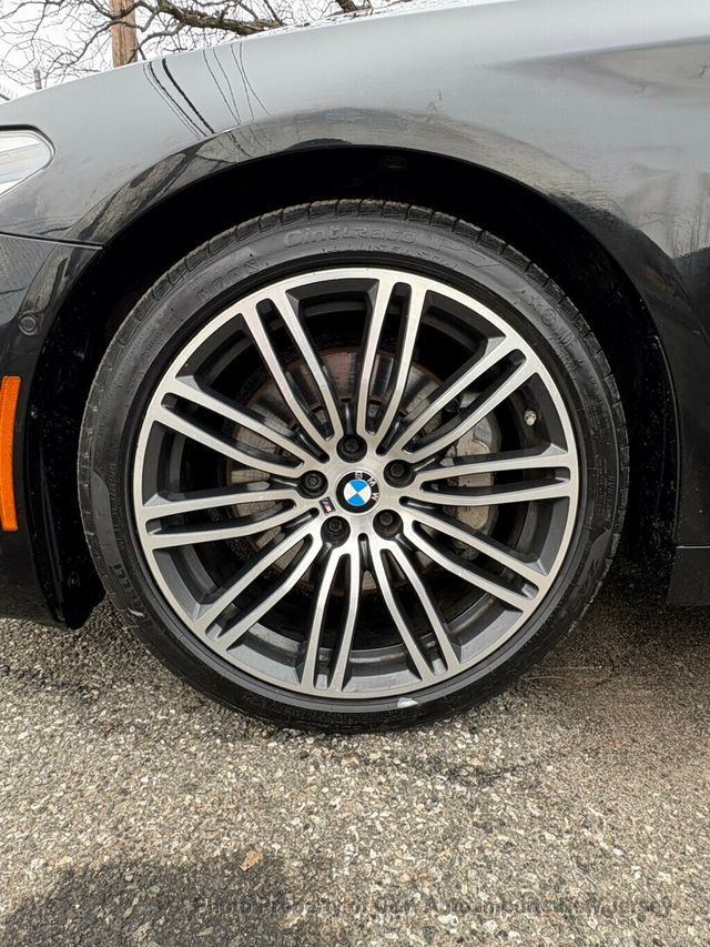 2019 BMW 5 Series 540i xDrive - 22995887 - 62