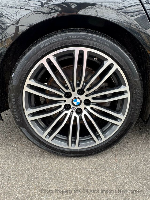 2019 BMW 5 Series 540i xDrive - 22995887 - 64