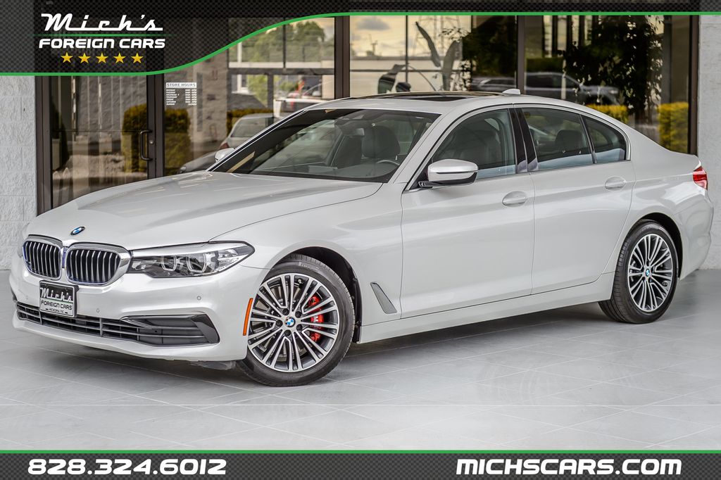 2019 BMW 5 Series 540i xDRIVE - NAV - BACKUP CAM - BLUETOOTH - GORGEOUS - 23023688 | Video 1