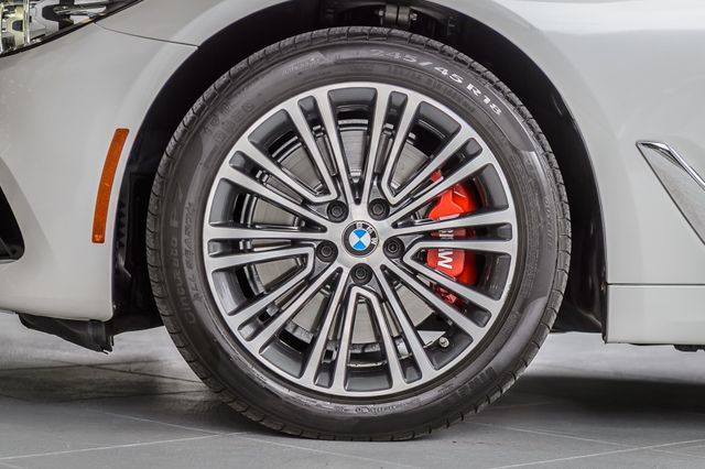 2019 BMW 5 Series 540i xDRIVE - NAV - BACKUP CAM - BLUETOOTH - GORGEOUS - 23023688 - 12