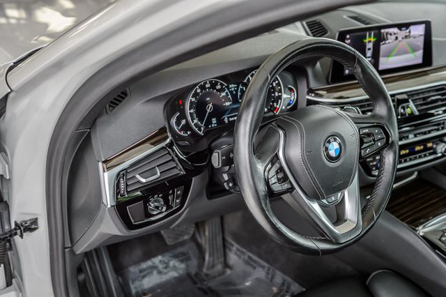 2019 BMW 5 Series 540i xDRIVE - NAV - BACKUP CAM - BLUETOOTH - GORGEOUS - 23023688 - 24