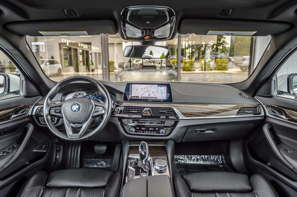 2019 BMW 5 Series 540i xDRIVE - NAV - BACKUP CAM - BLUETOOTH - GORGEOUS - 23023688 - 2