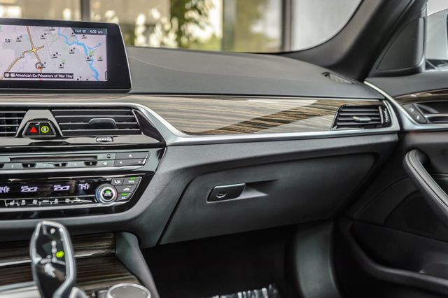 2019 BMW 5 Series 540i xDRIVE - NAV - BACKUP CAM - BLUETOOTH - GORGEOUS - 23023688 - 30