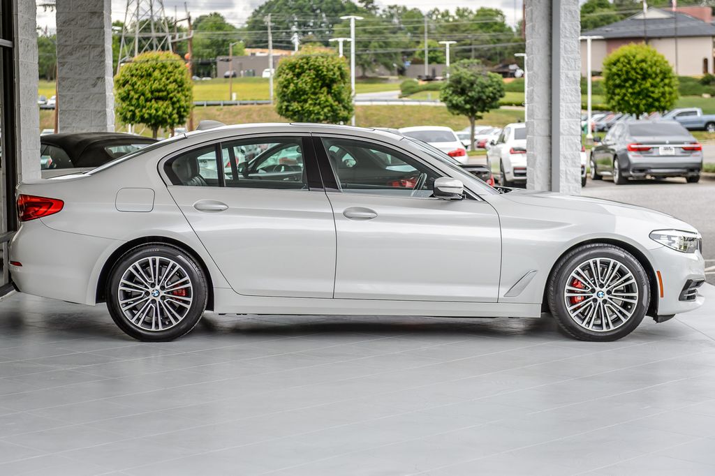 2019 BMW 5 Series 540i xDRIVE - NAV - BACKUP CAM - BLUETOOTH - GORGEOUS - 23023688 - 56