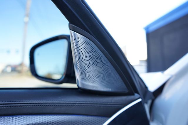 2019 BMW 5 Series Bowers & Wilkins sound system! Luxury Seating Package - 22974549 - 18