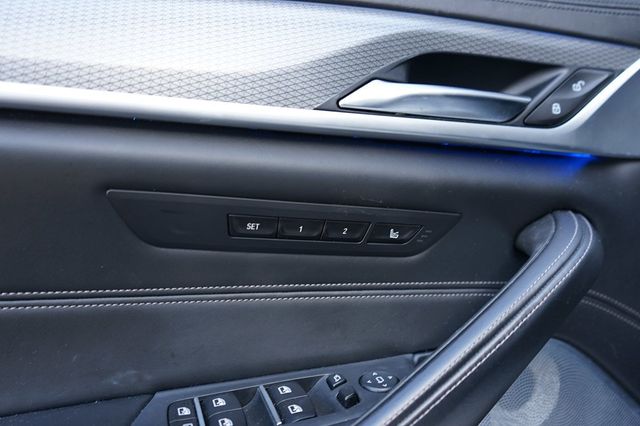 2019 BMW 5 Series Bowers & Wilkins sound system! Luxury Seating Package - 22974549 - 20
