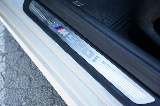 2019 BMW 5 Series Bowers & Wilkins sound system! Luxury Seating Package - 22974549 - 25