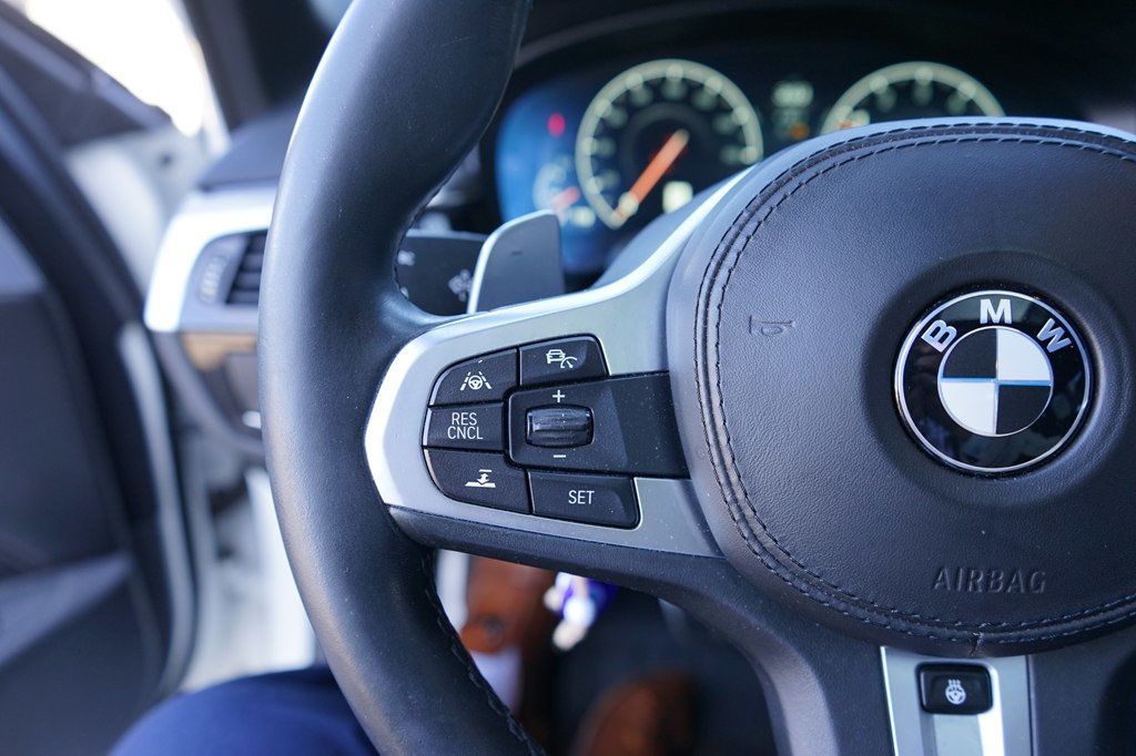 2019 BMW 5 Series Bowers & Wilkins sound system! Luxury Seating Package - 22974549 - 26