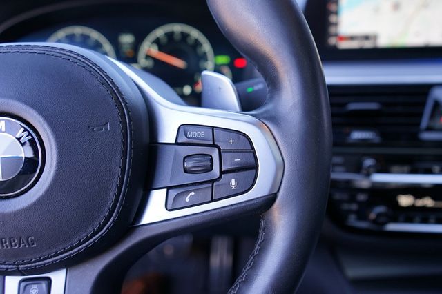 2019 BMW 5 Series Bowers & Wilkins sound system! Luxury Seating Package - 22974549 - 27