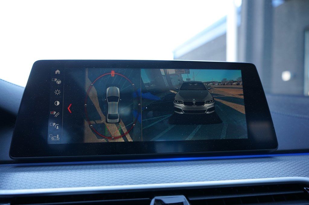 2019 BMW 5 Series Bowers & Wilkins sound system! Luxury Seating Package - 22974549 - 37