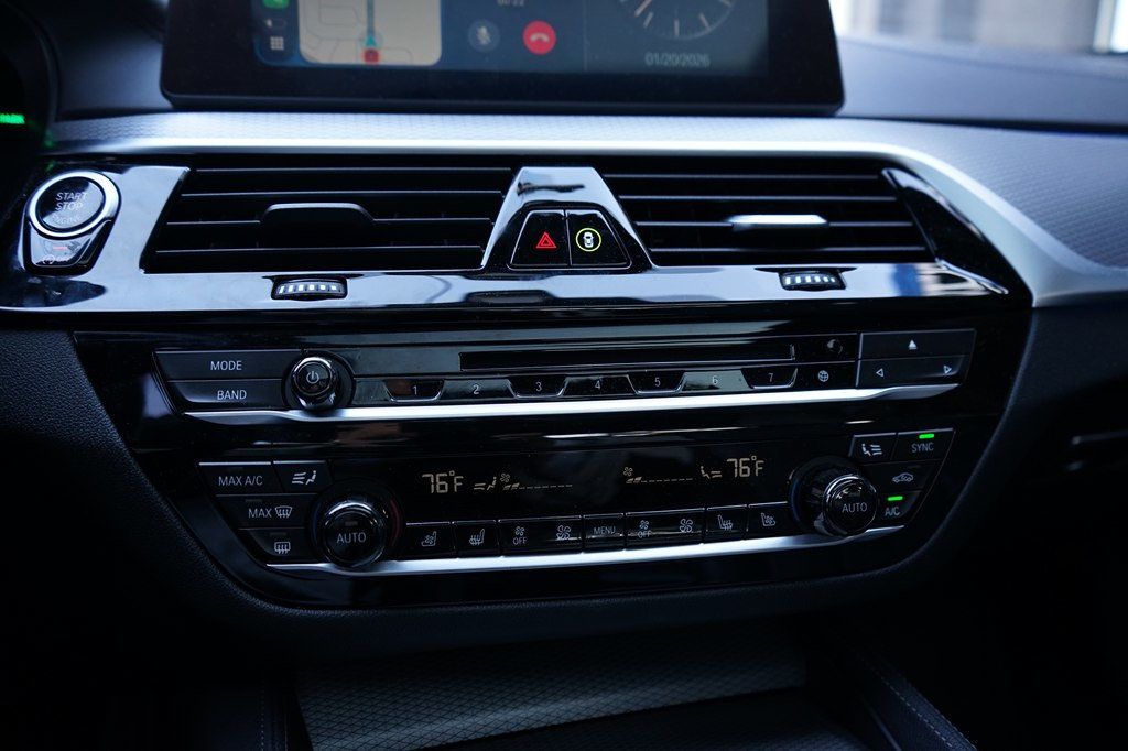 2019 BMW 5 Series Bowers & Wilkins sound system! Luxury Seating Package - 22974549 - 38