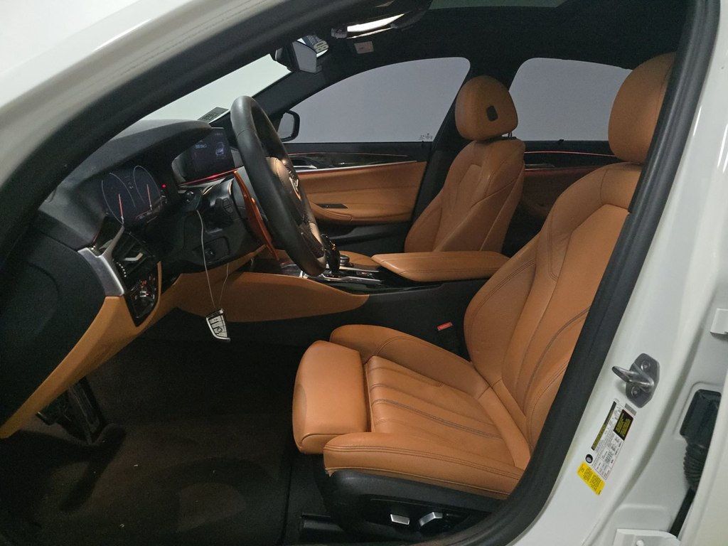 2019 BMW 5 Series EXECUTIVE PACKAGE! M PACK! PREMIUM PACK 2 PARK ASSIST! CLEAN - 22931691 - 9